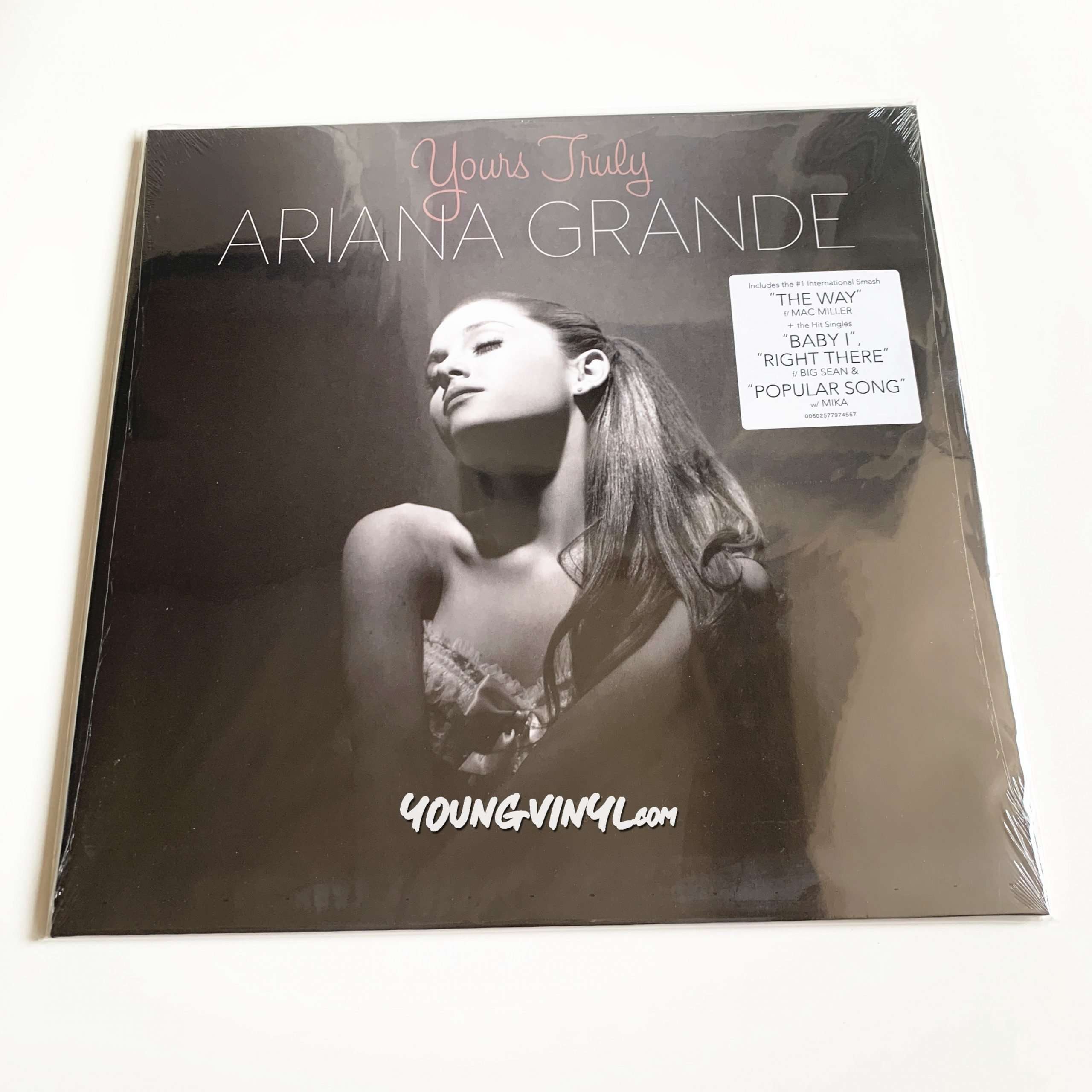 Ariana Grande - Yours Truly Vinyl Unboxing 